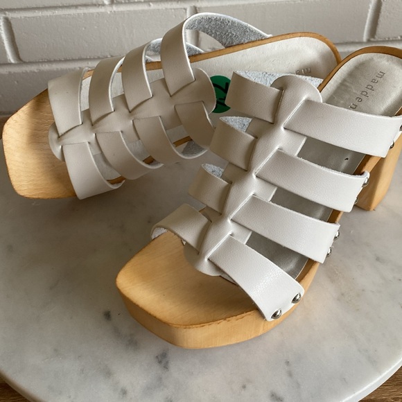 NEW MADDEN GIRL White Straps Platform Slip-On Sandals Clogs Size 7.5 - Picture 17 of 17